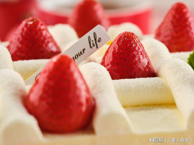 先好利来、幸福西饼门店超过2000家凯时尊龙中国第一大烘焙连锁品牌：领(图1)