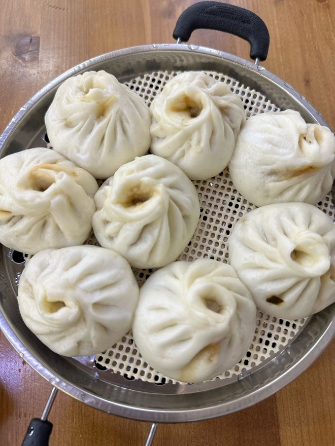 开水蒸还是冷水蒸看看正确的方法！尊龙凯时新版APP首页蒸包子是(图8)